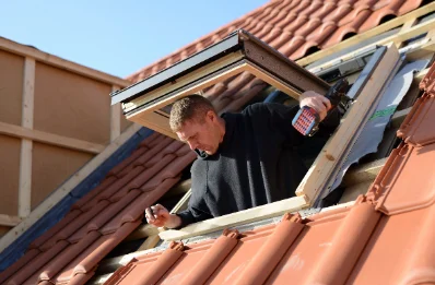 Pose de fenêtres de toit Velux à Brain